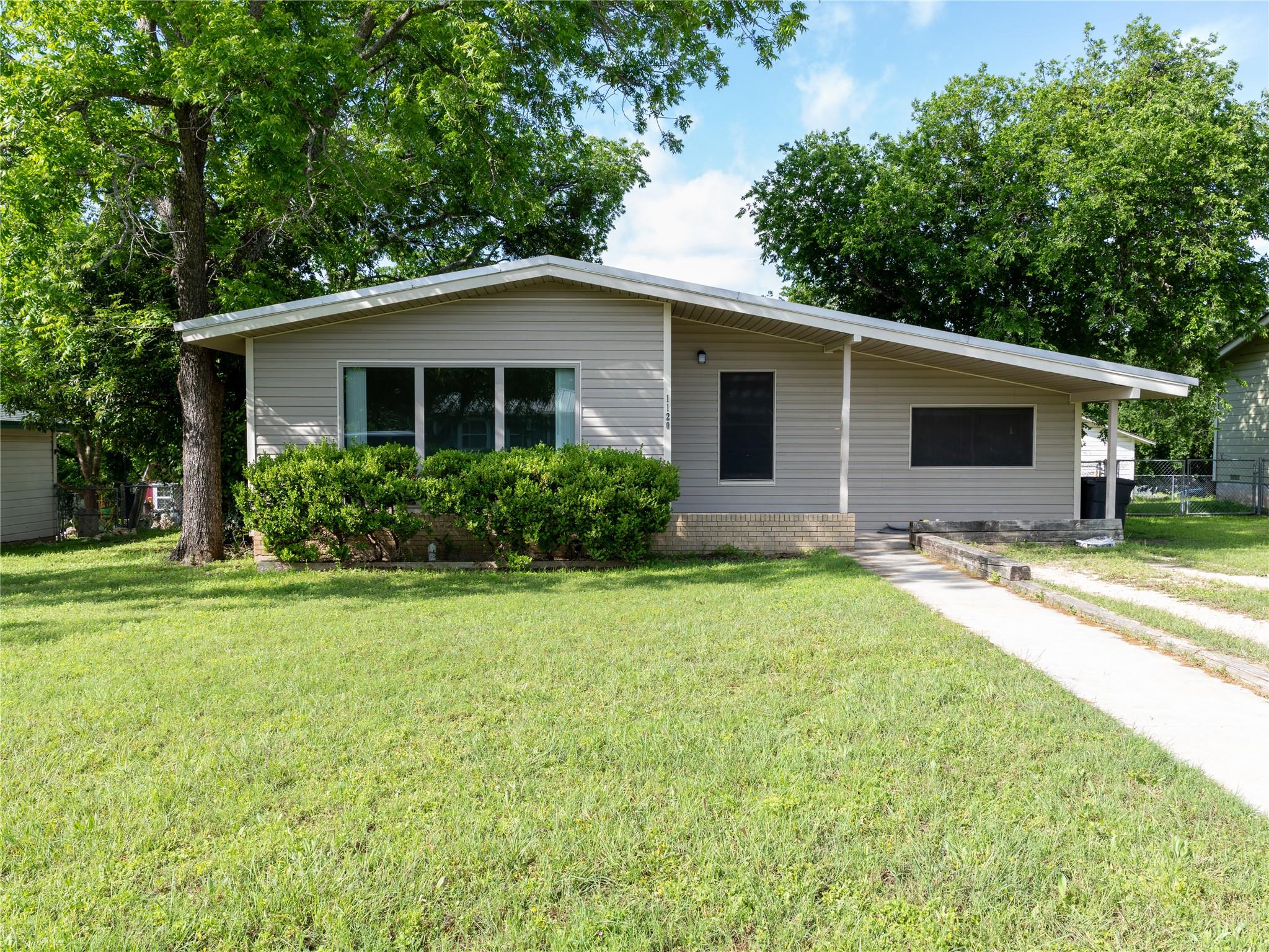 1120 Nix Rd Property Photo 3