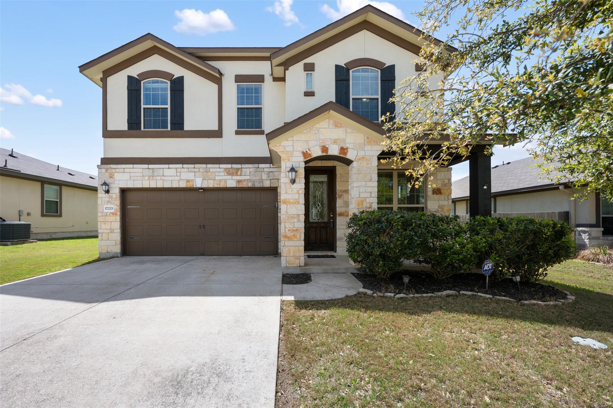 17221 Brittle Ln