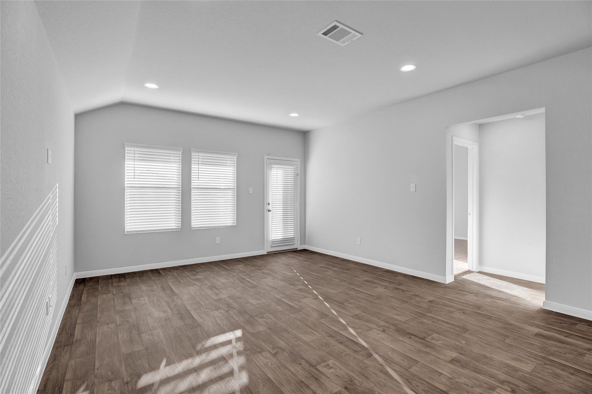 382 Morning Glory Loop Property Photo 13