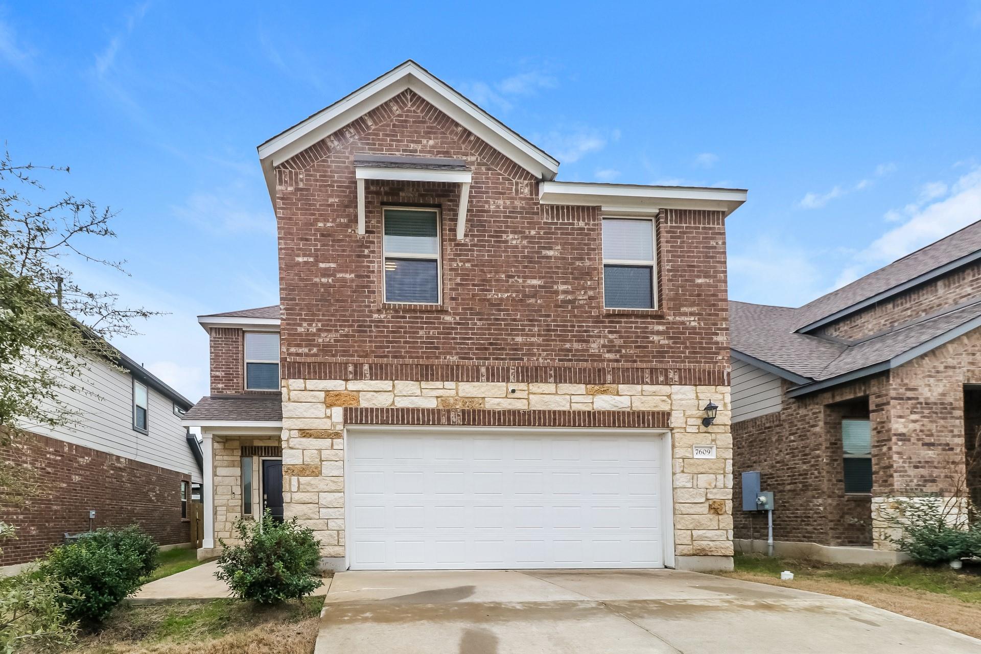 7609 Saginaw Dr Property Photo 2