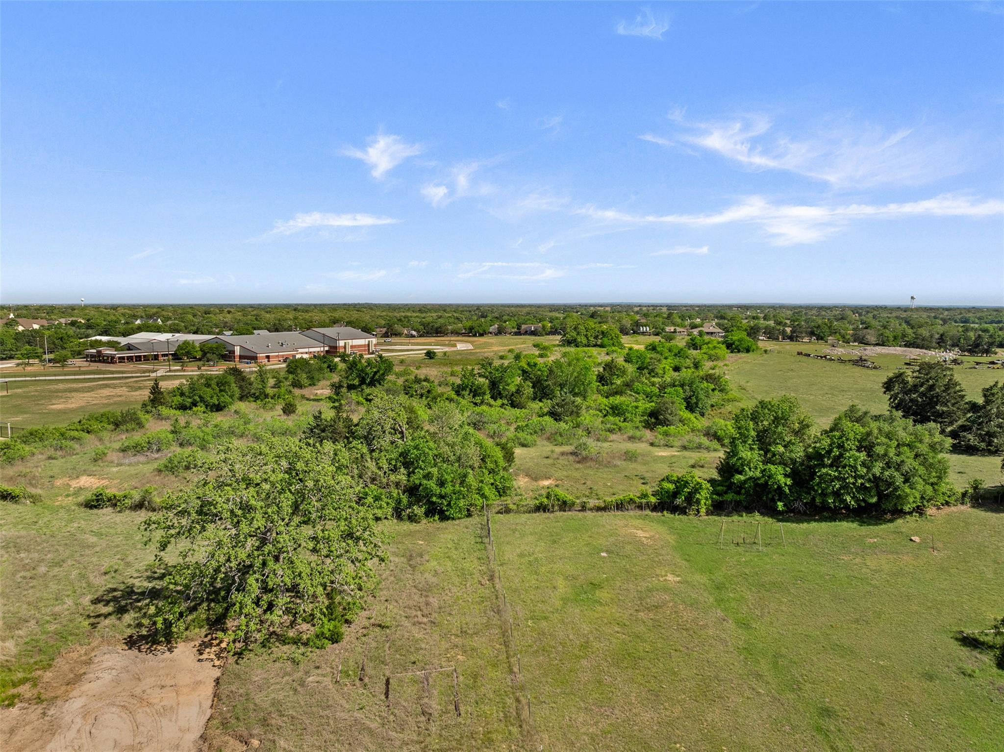 1010 E Industry St Property Photo 20