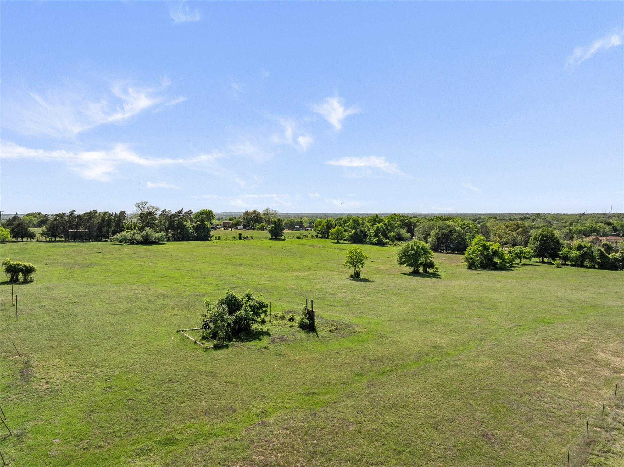 1010 E Industry St Property Photo 21