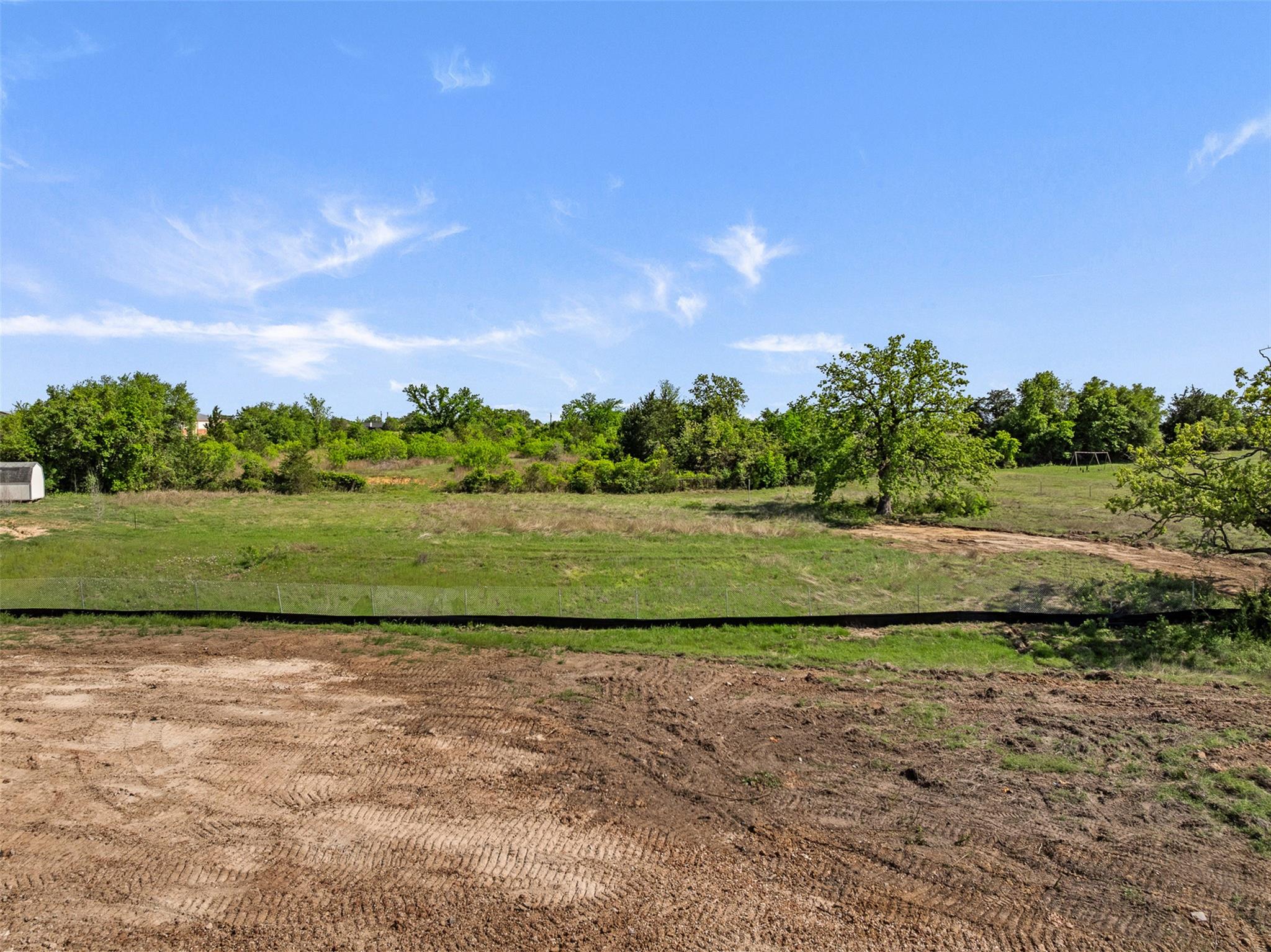 1010 E Industry St Property Photo 32