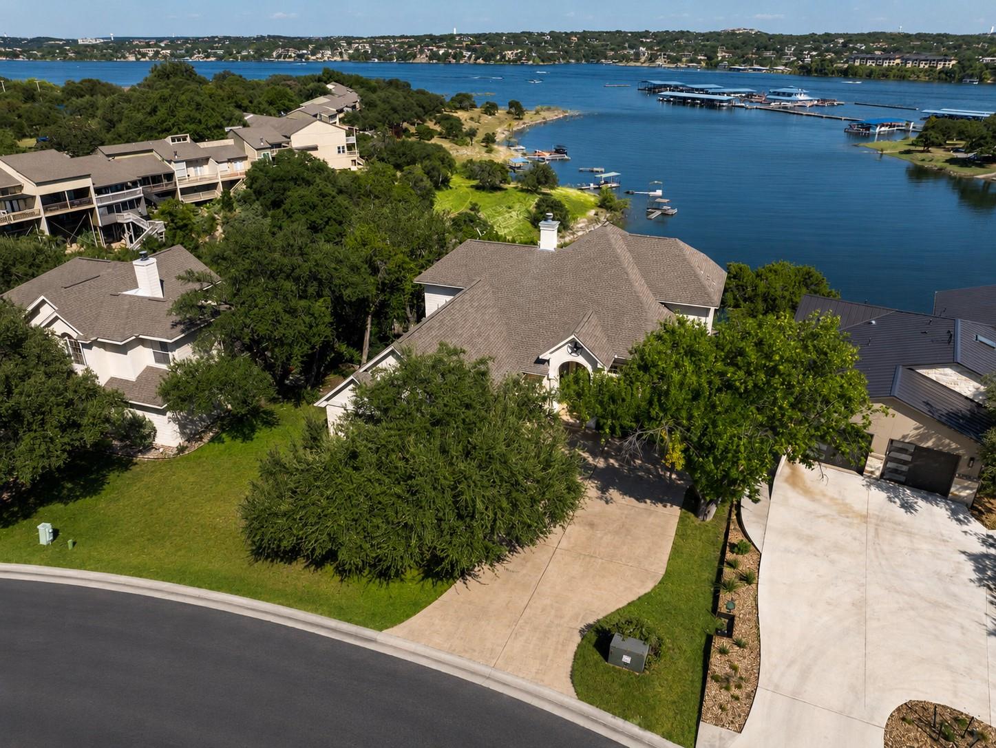 343 Venture Blvd S Property Photo 4