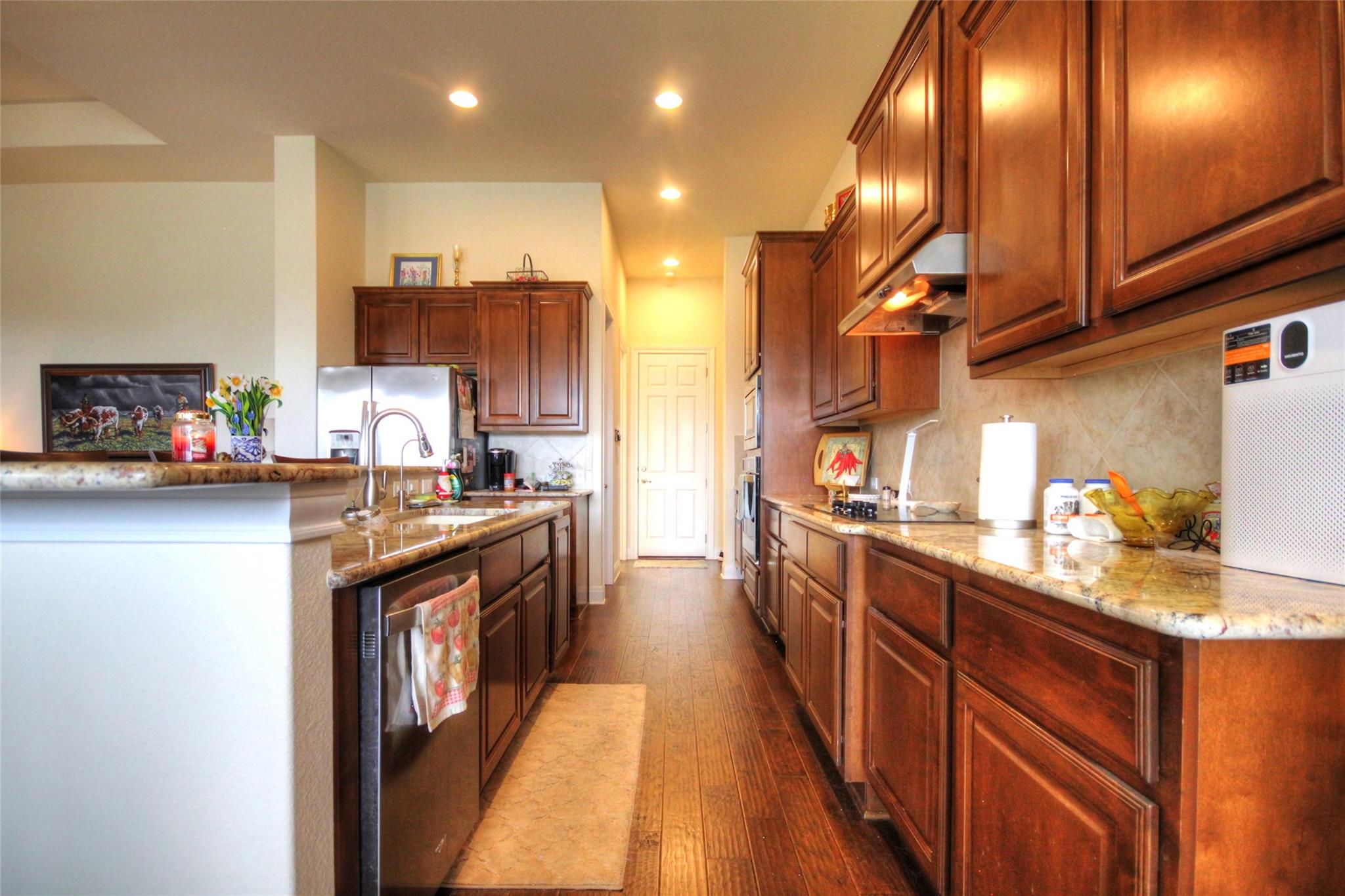 101 Rocky Summit Ct Property Photo 10