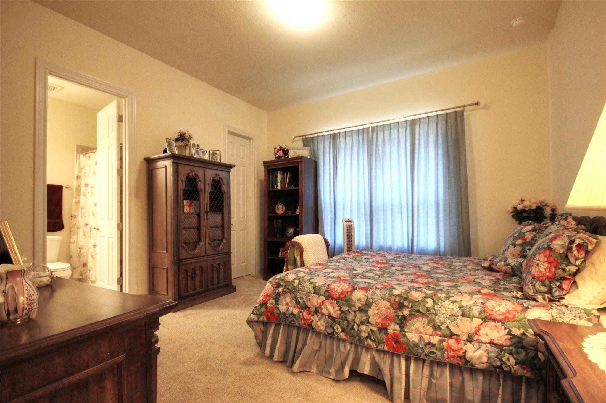 101 Rocky Summit Ct Property Photo 17