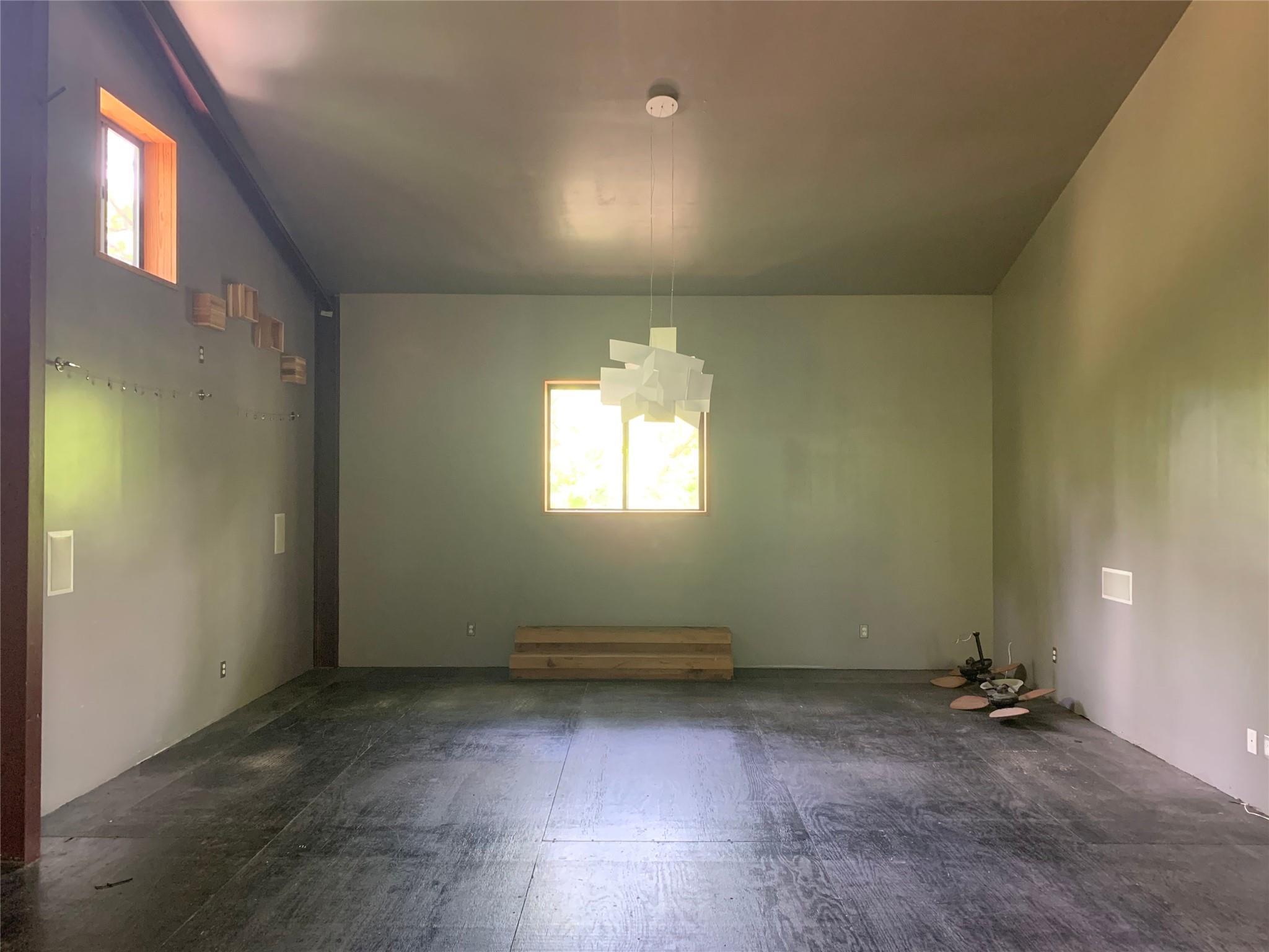 640 Tillery St Property Photo 13