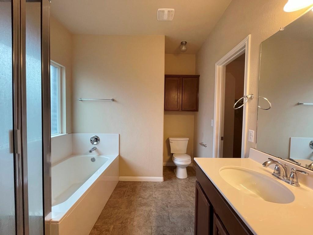 120 Kingfisher Ln Property Photo 11