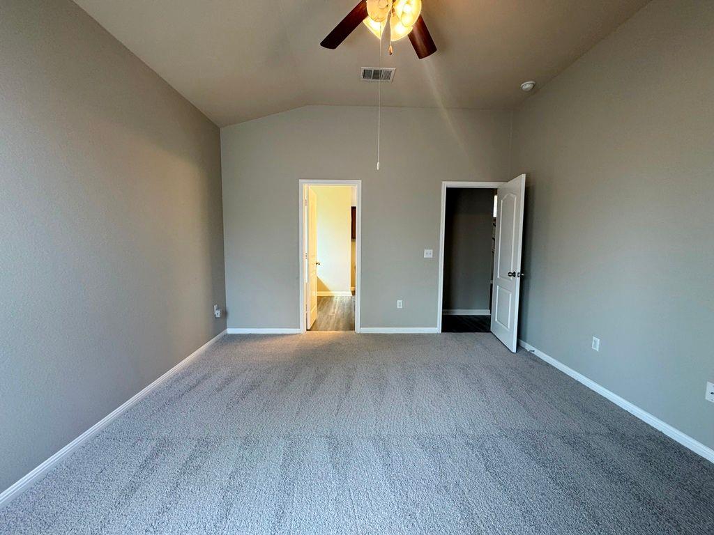 120 Kingfisher Ln Property Photo 16