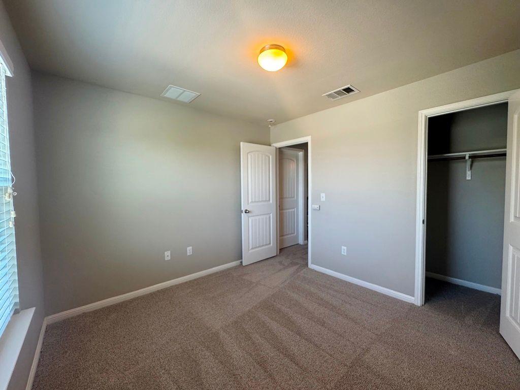 120 Kingfisher Ln Property Photo 31