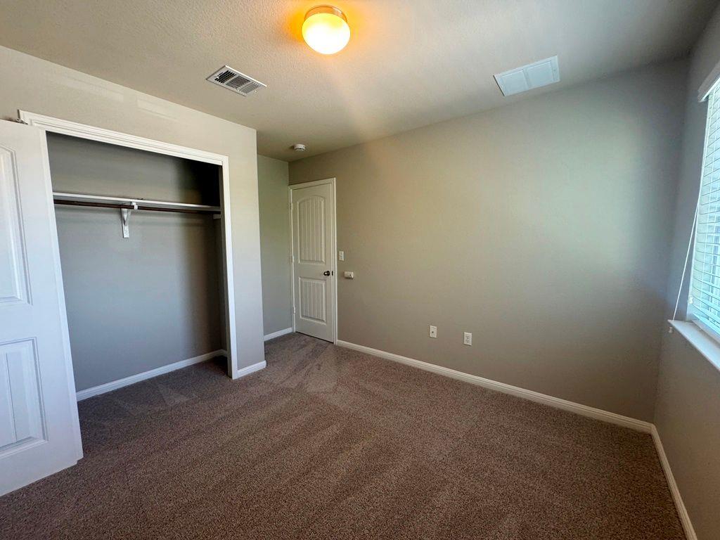 120 Kingfisher Ln Property Photo 33