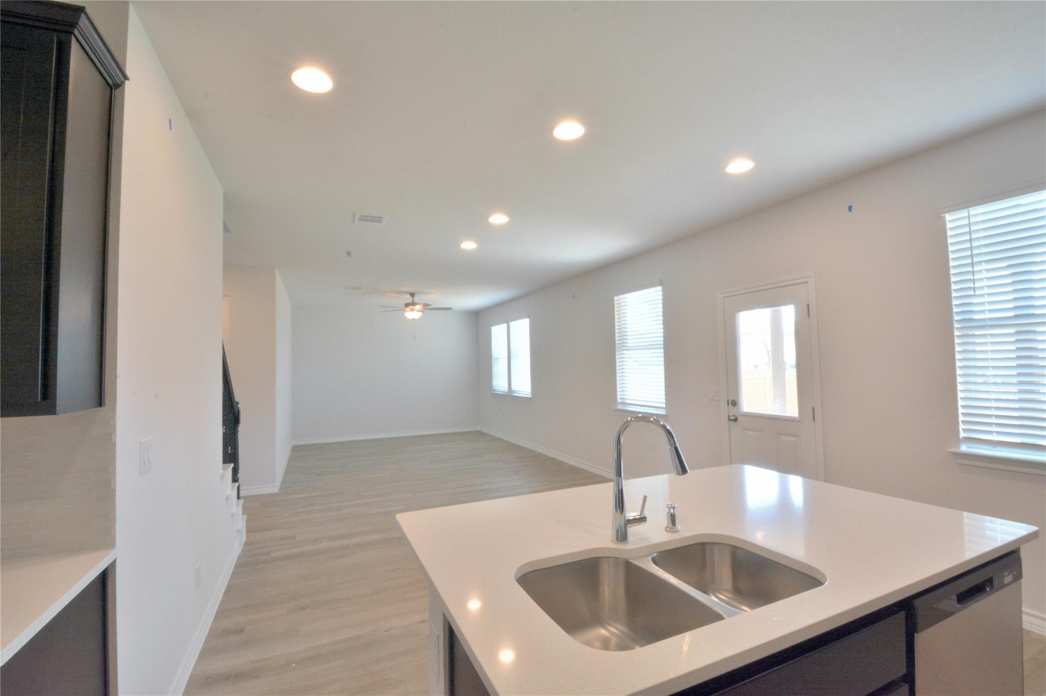 349 Capstone Rd Property Photo 6
