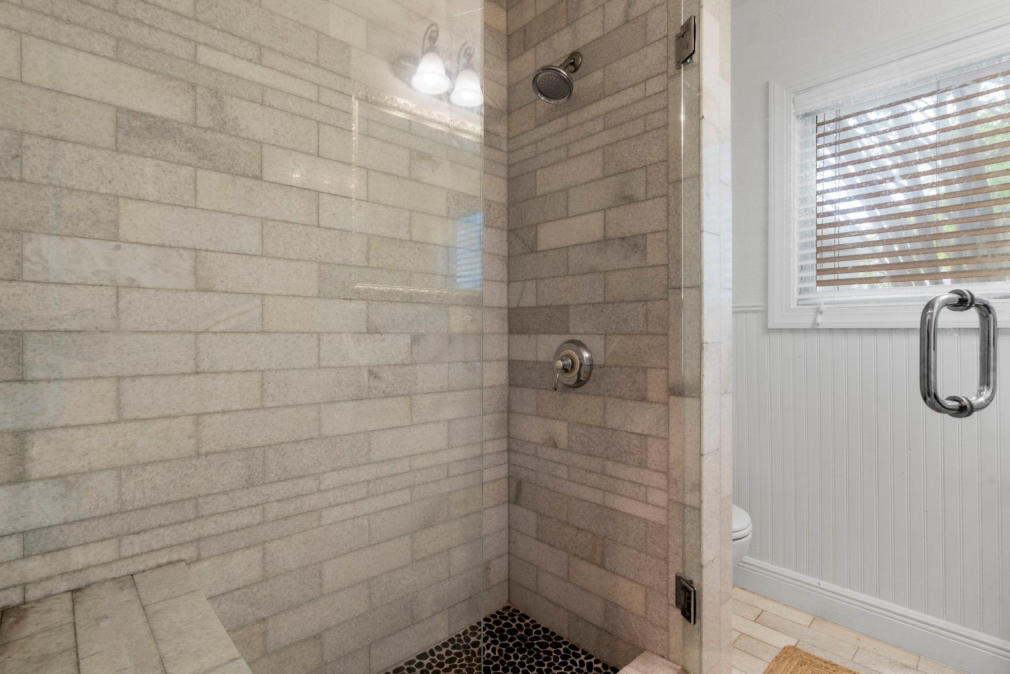 3004 Oakmont Blvd Property Photo 23