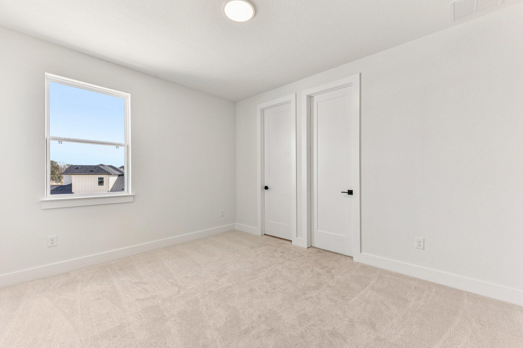 2014 Kit Cir Property Photo 5