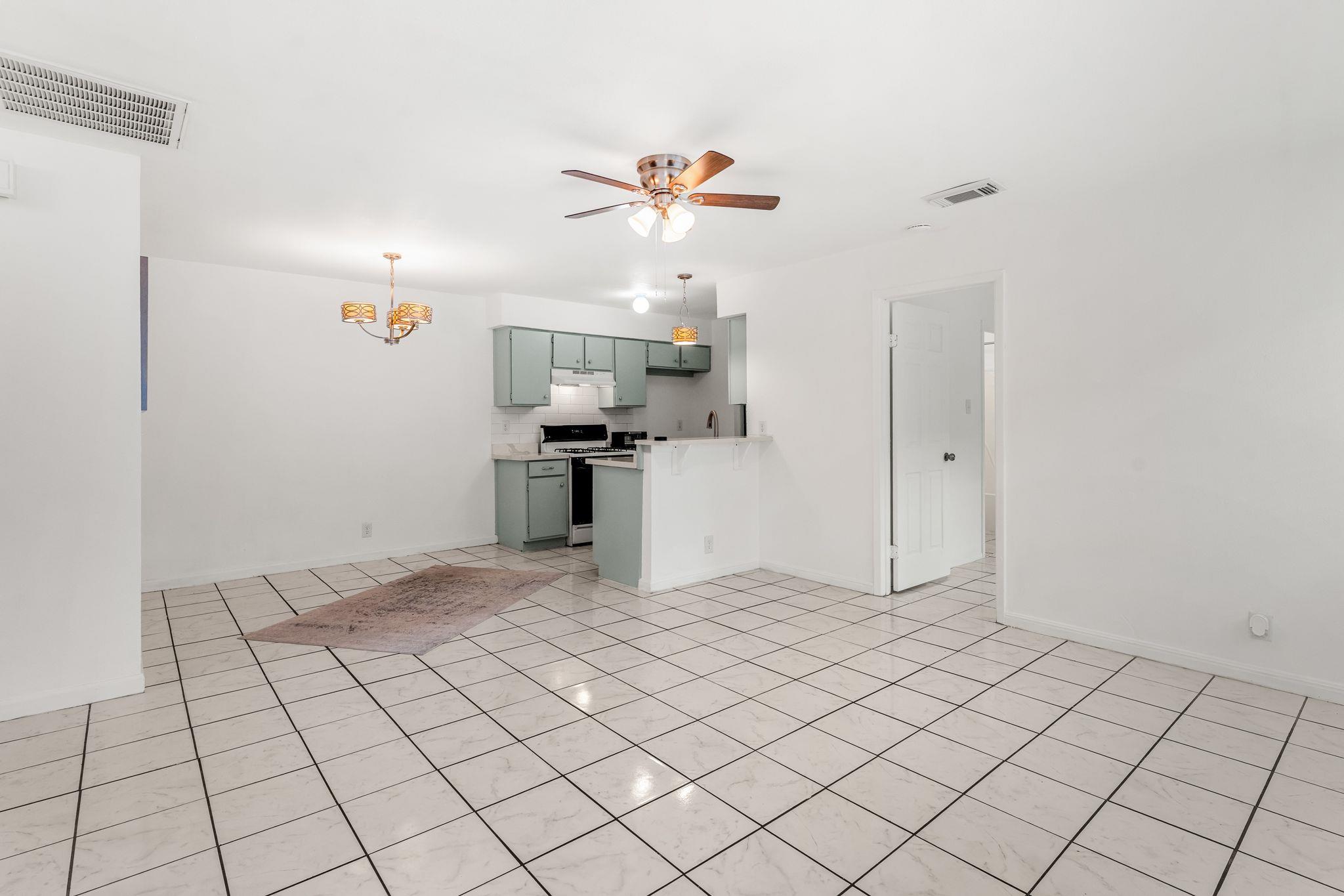 2501 Teri Rd #b Property Photo 4