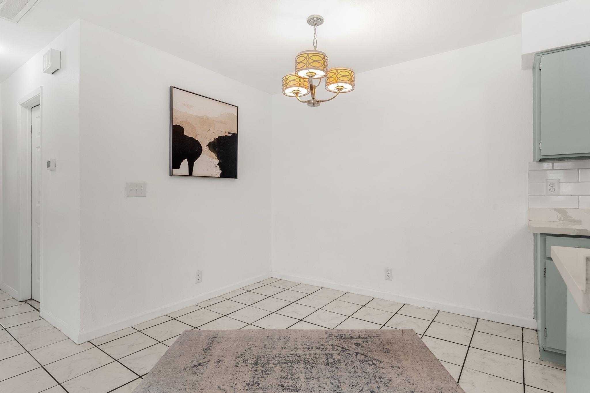 2501 Teri Rd #b Property Photo 7