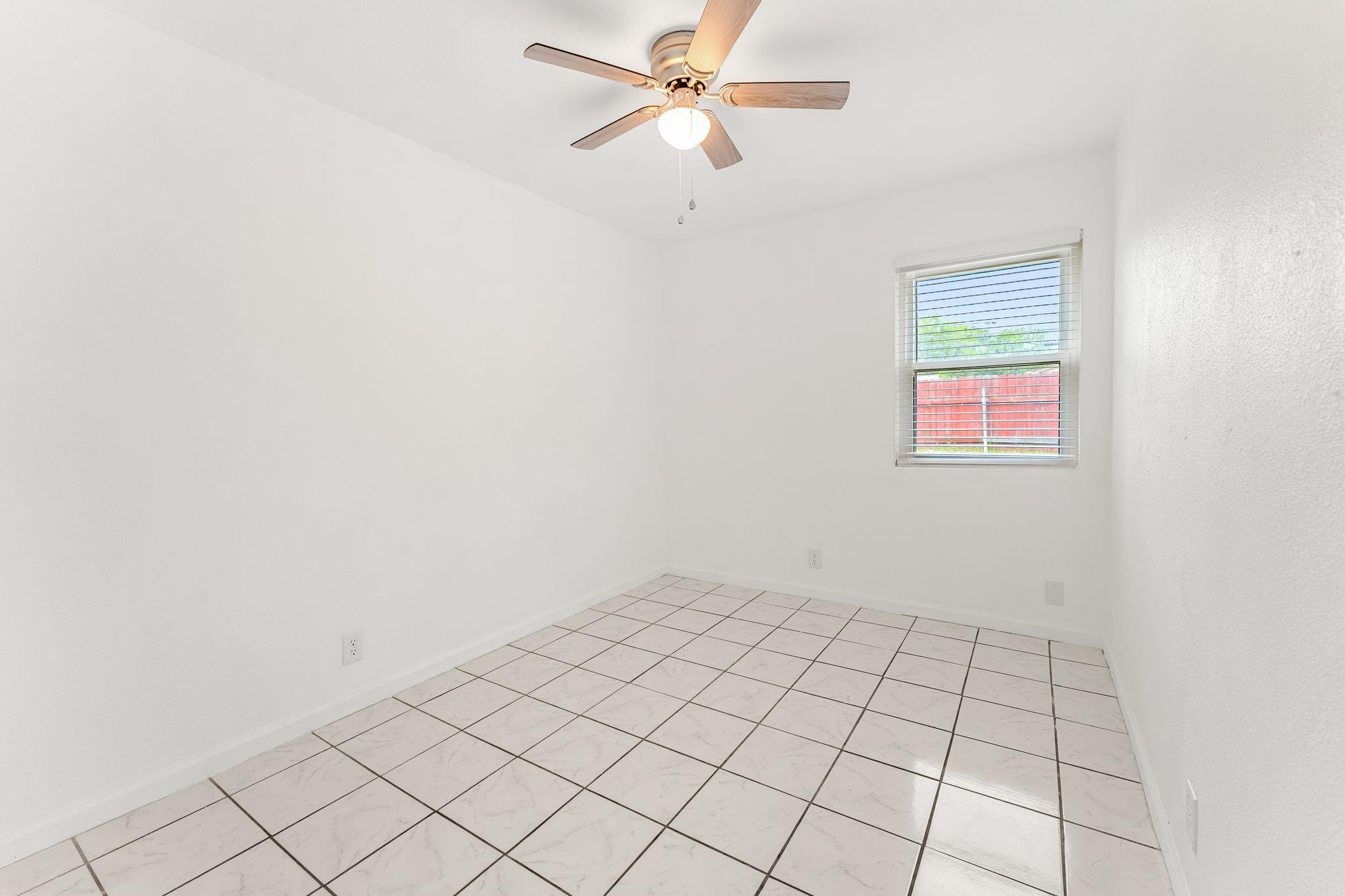 2501 Teri Rd #b Property Photo 11