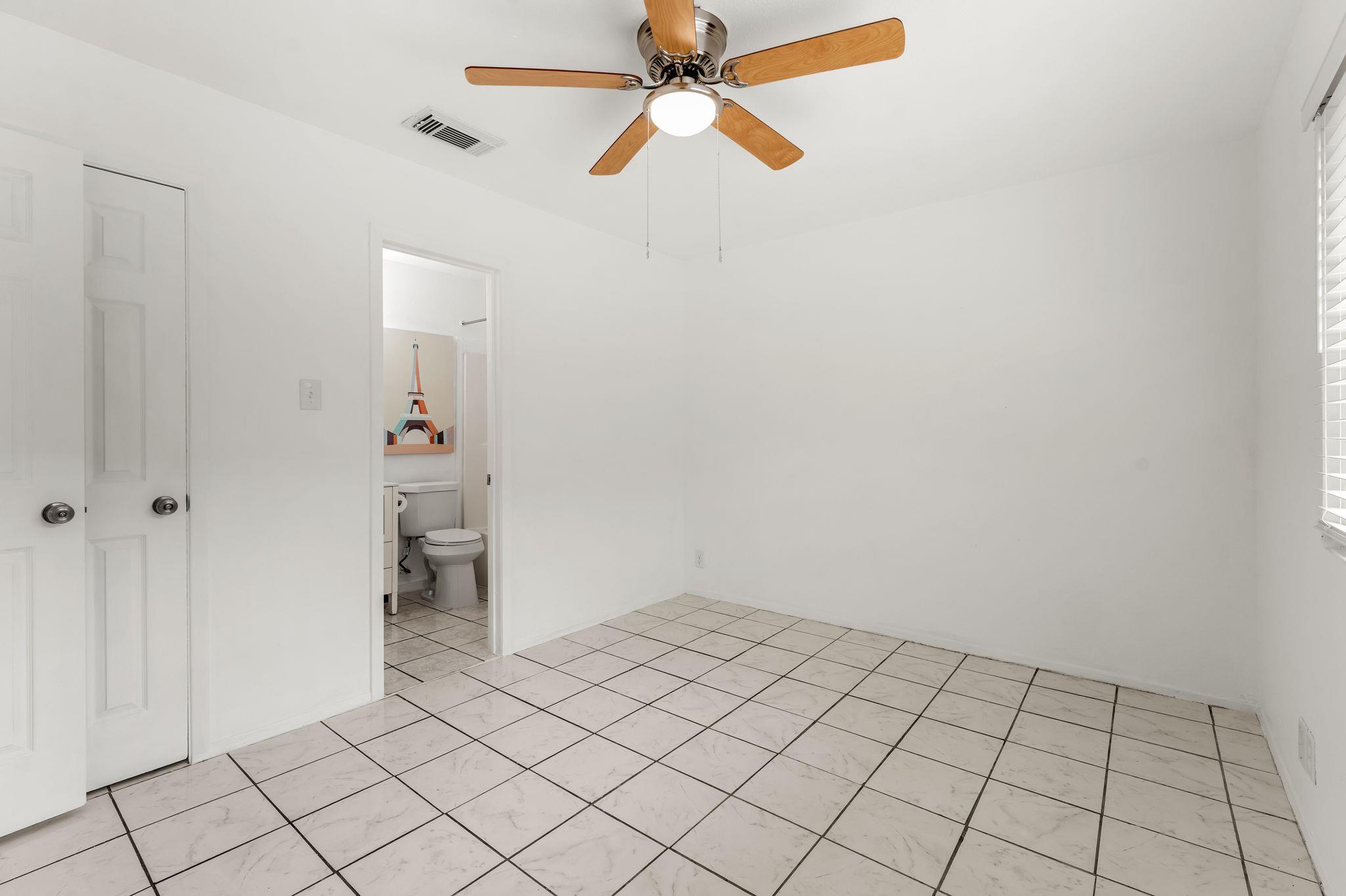 2501 Teri Rd #b Property Photo 15