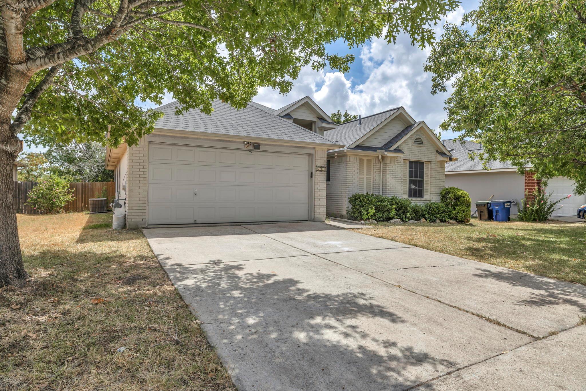 216 Meadowside Dr Property Photo 1