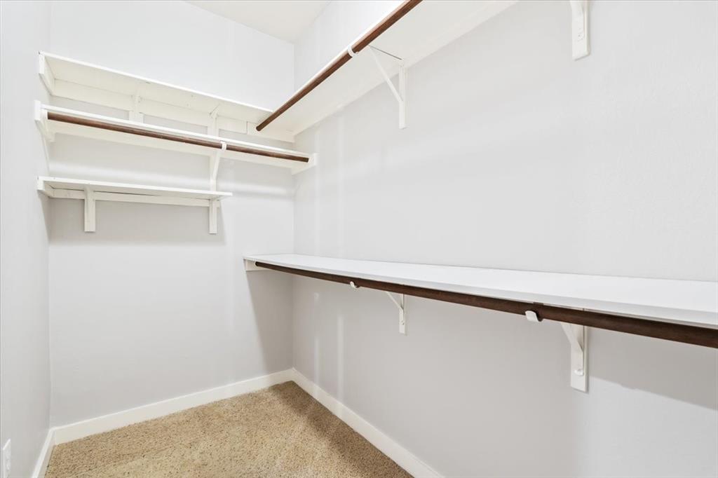 15304 Bowling Ln Property Photo 17