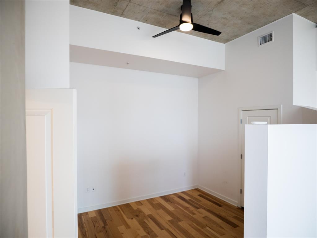360 Nueces St 1601 Property Photo 11