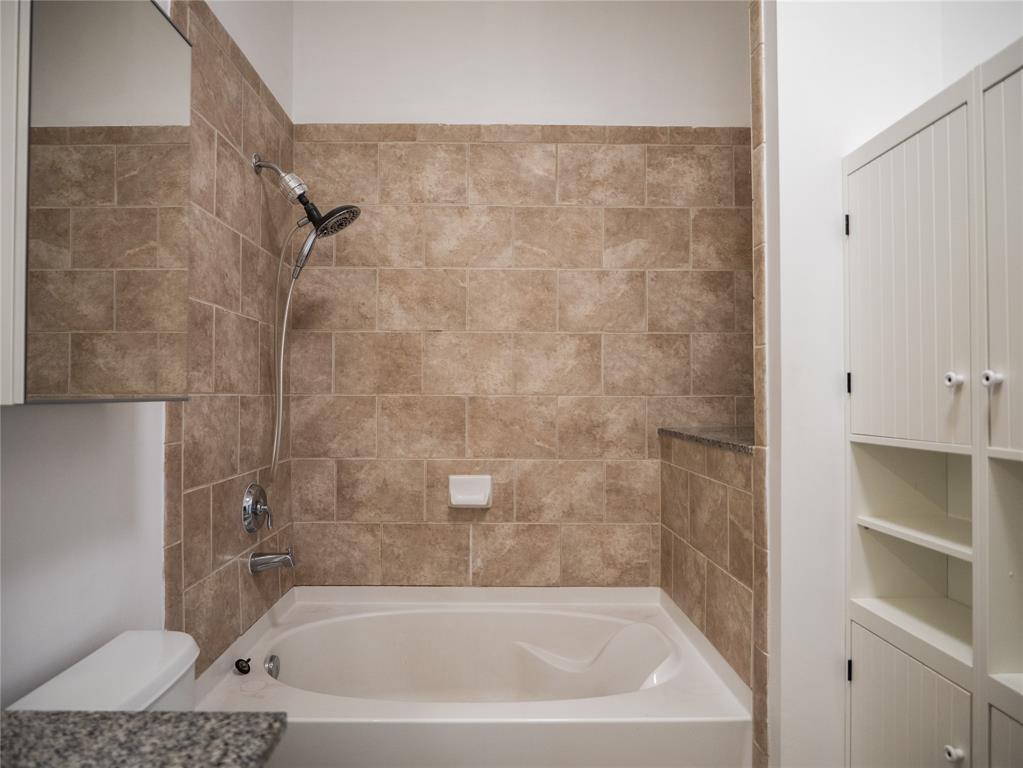 360 Nueces St 1601 Property Photo 14