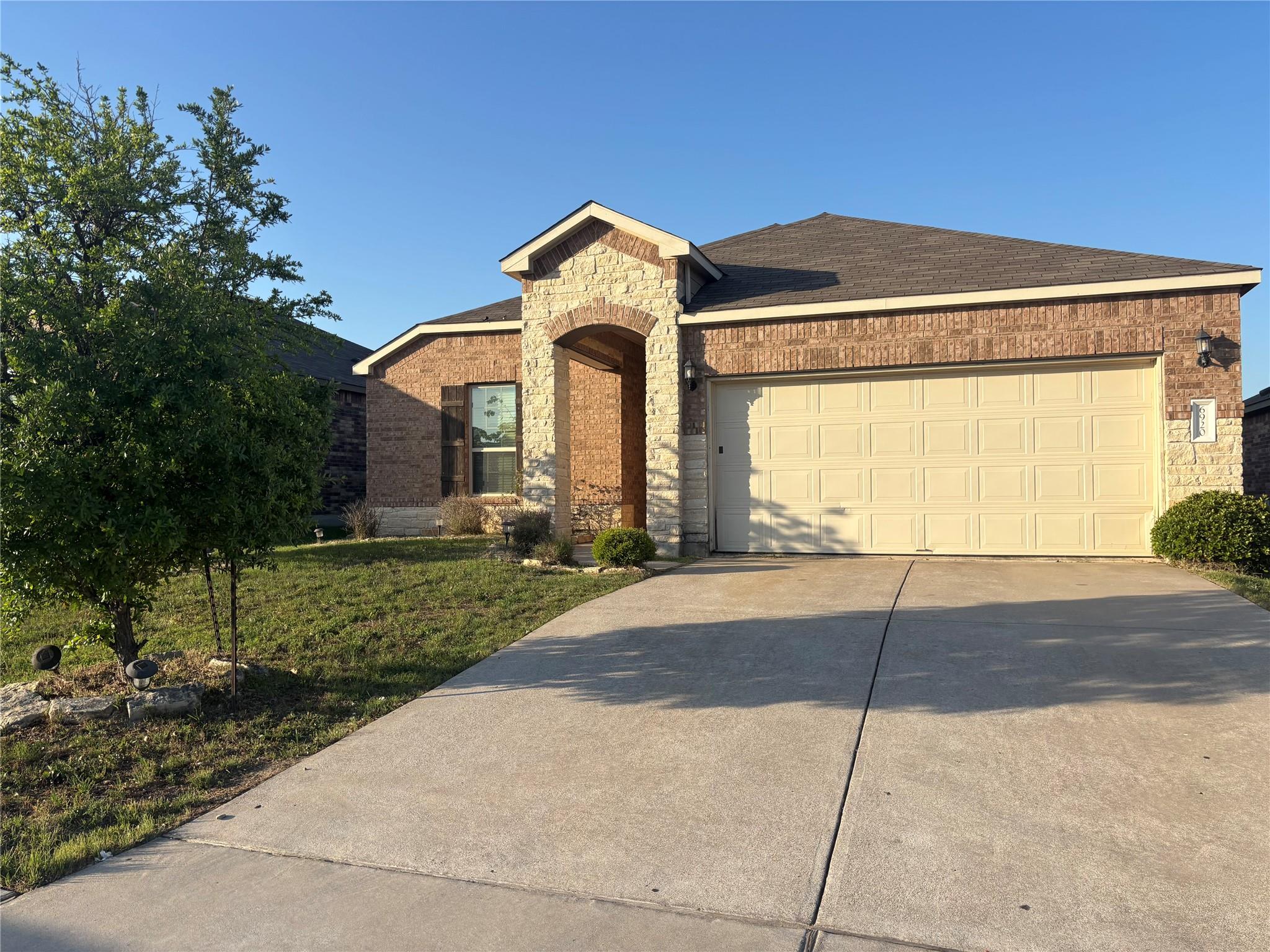 6920 Longford Trl Property Photo