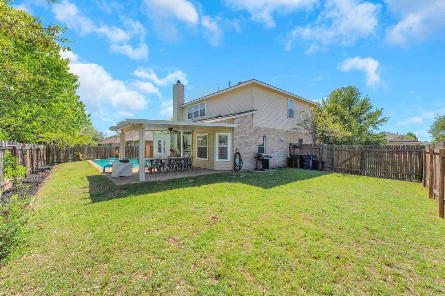 1515 Kothman Dr Property Photo 2