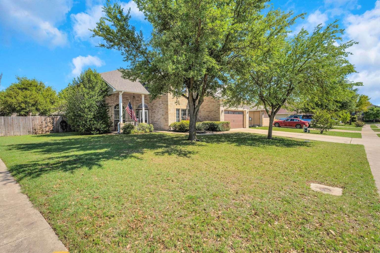 1515 Kothman Dr Property Photo 3