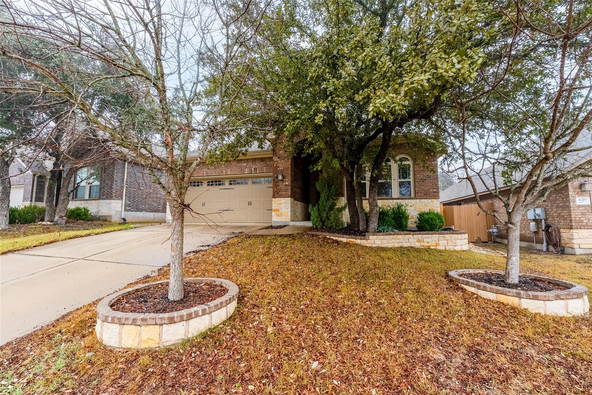 633 Cerezo Dr Property Photo 1