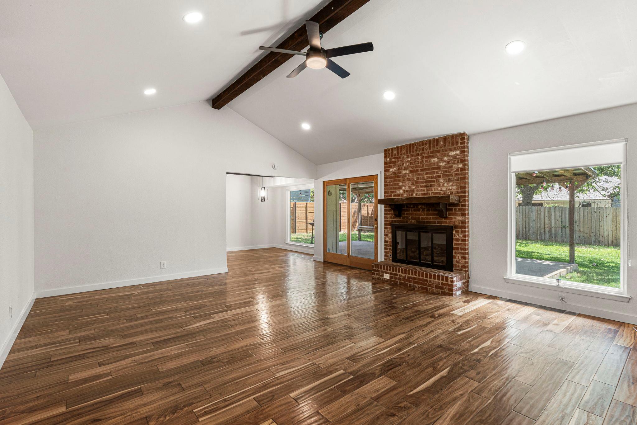 10603 Parkfield Dr Property Photo 2