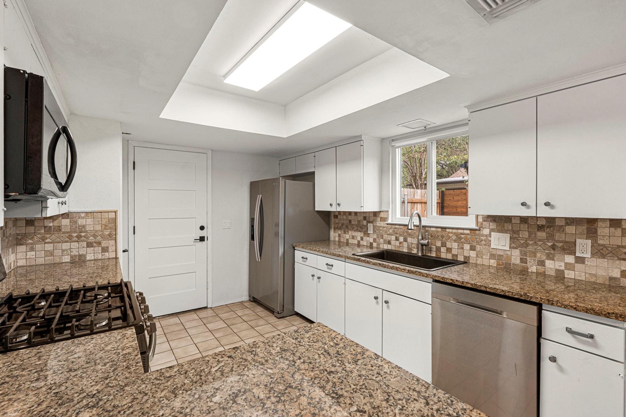 10603 Parkfield Dr Property Photo 8