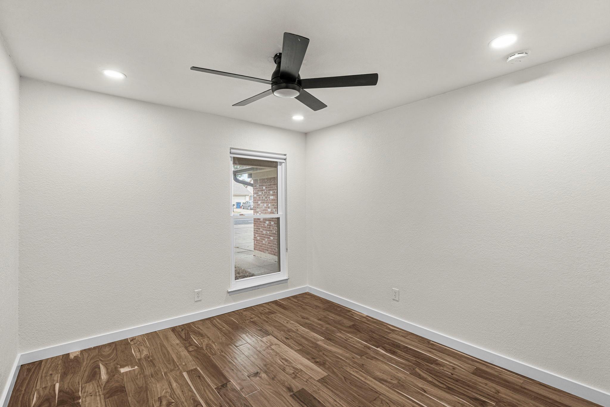 10603 Parkfield Dr Property Photo 10