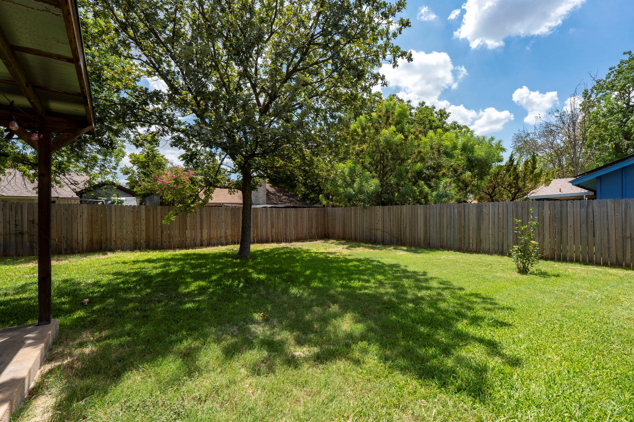 10603 Parkfield Dr Property Photo 22