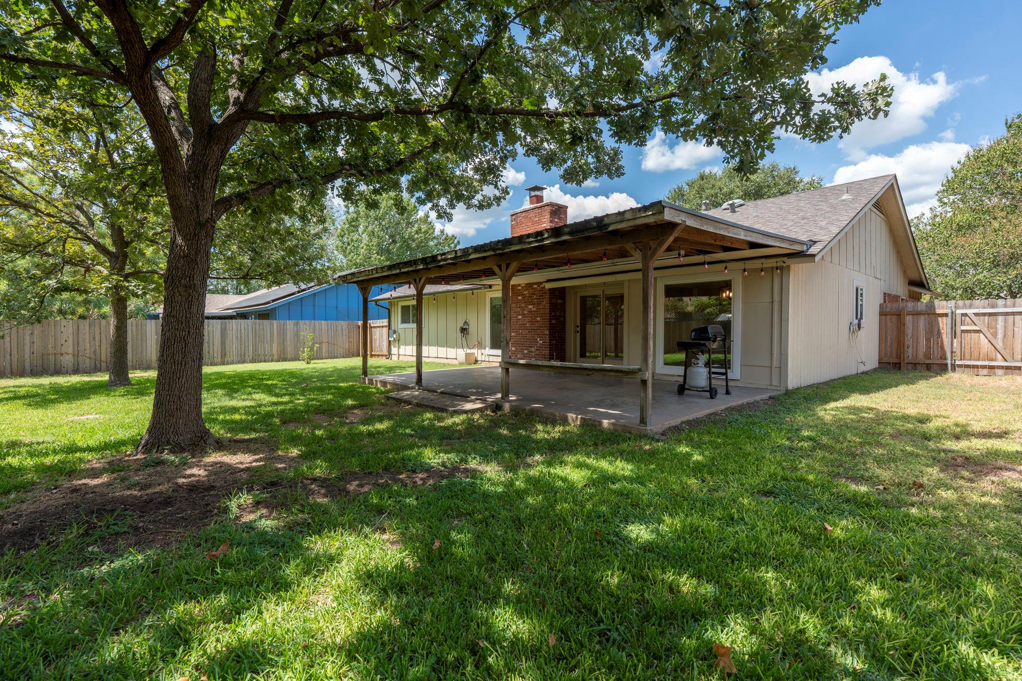 10603 Parkfield Dr Property Photo 25