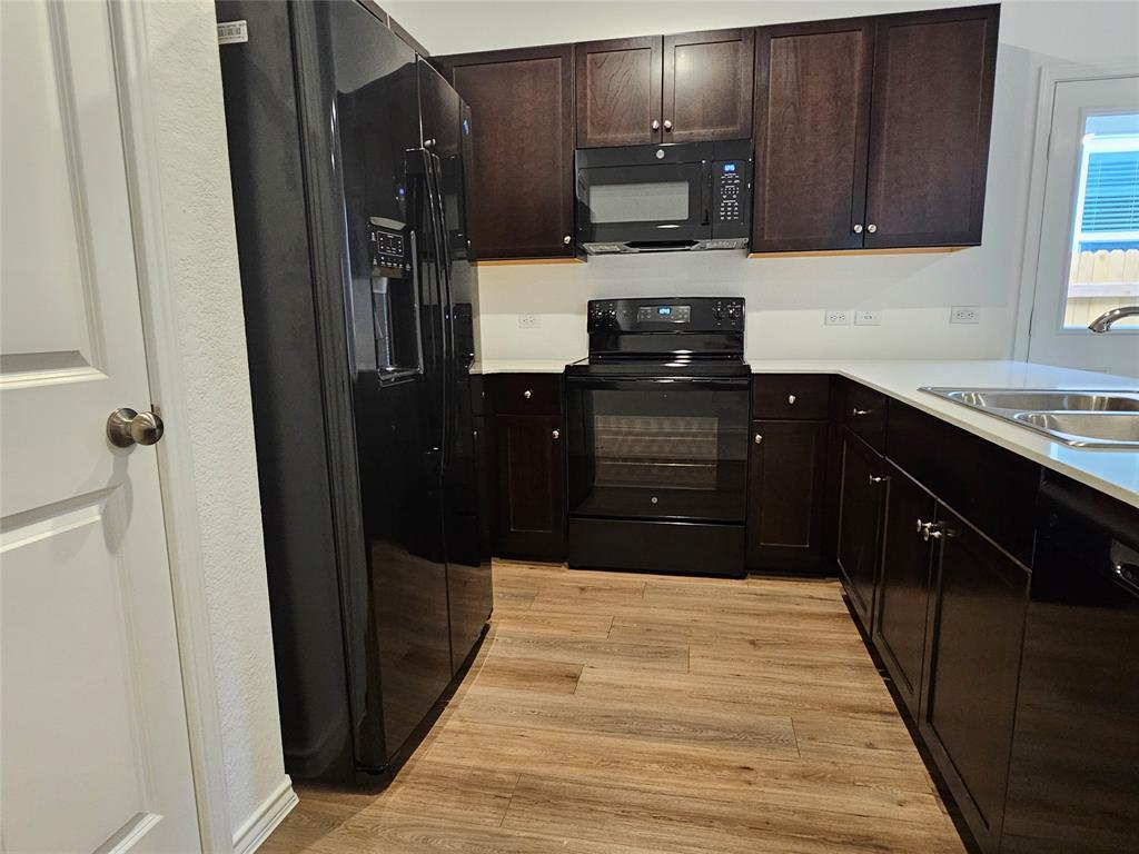 128 Dollars Dr Property Photo 13