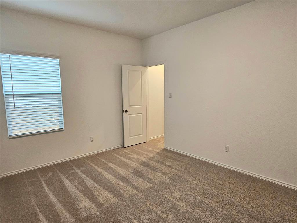 128 Dollars Dr Property Photo 22