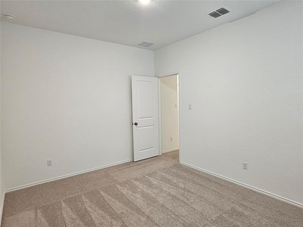 128 Dollars Dr Property Photo 23