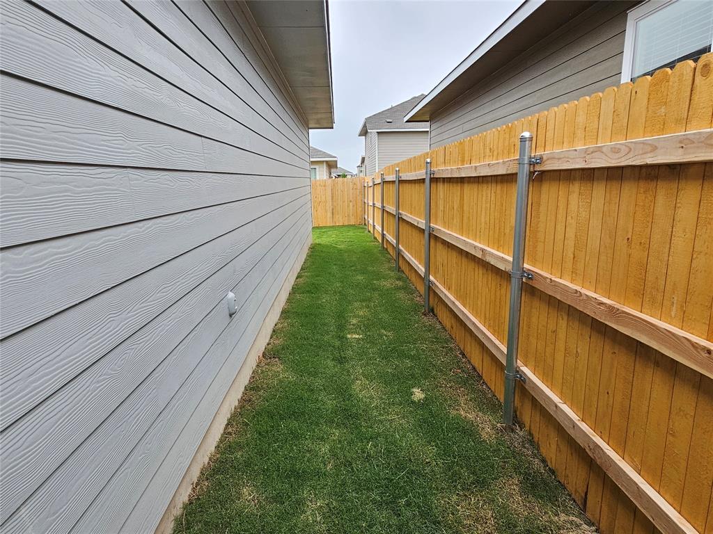 128 Dollars Dr Property Photo 28
