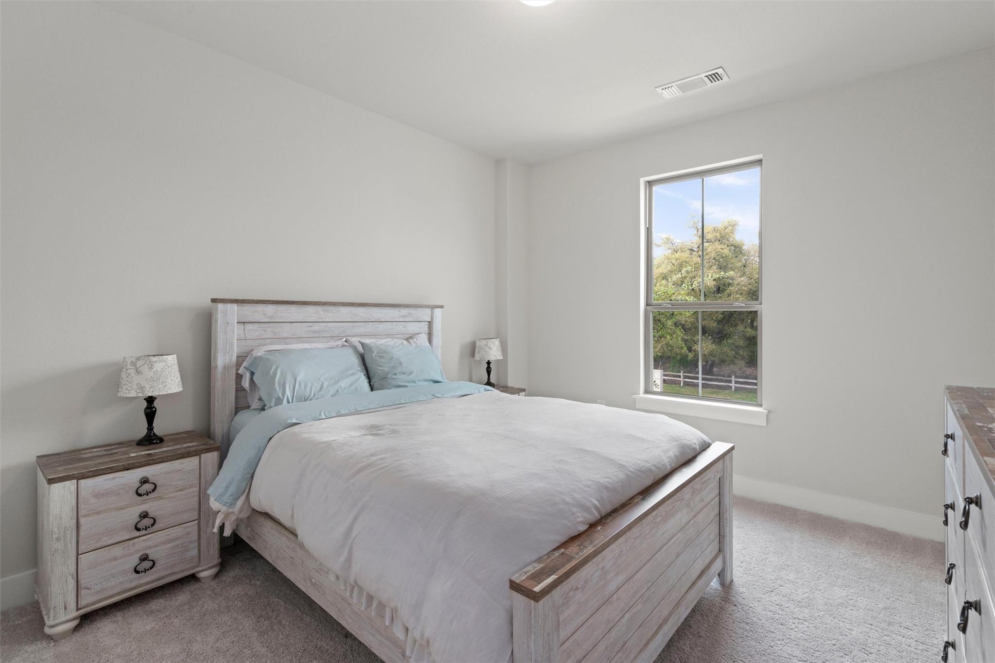 1213 Silver Dollar Trl Property Photo 27