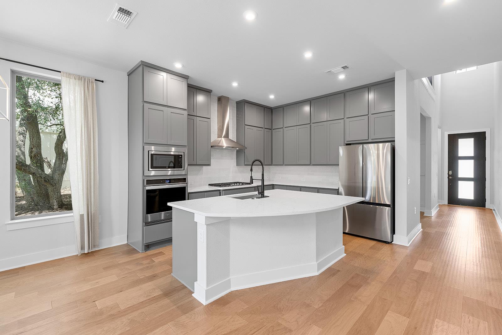 1213 Silver Dollar Trl Property Photo 30