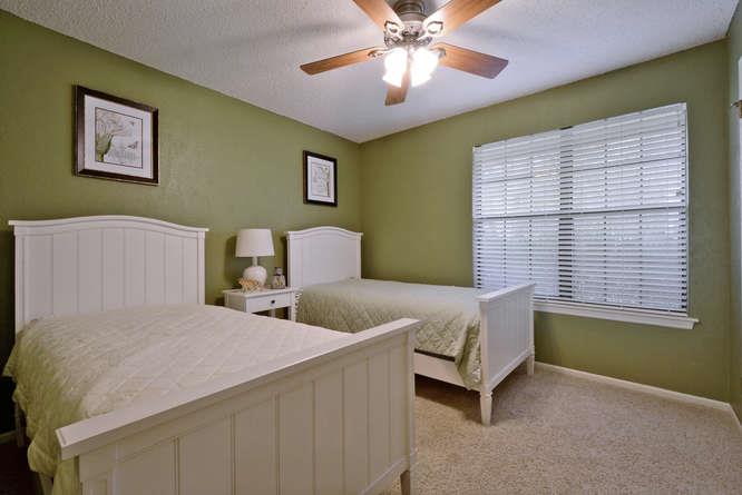 4313 E Cordoba Cir Property Photo 17