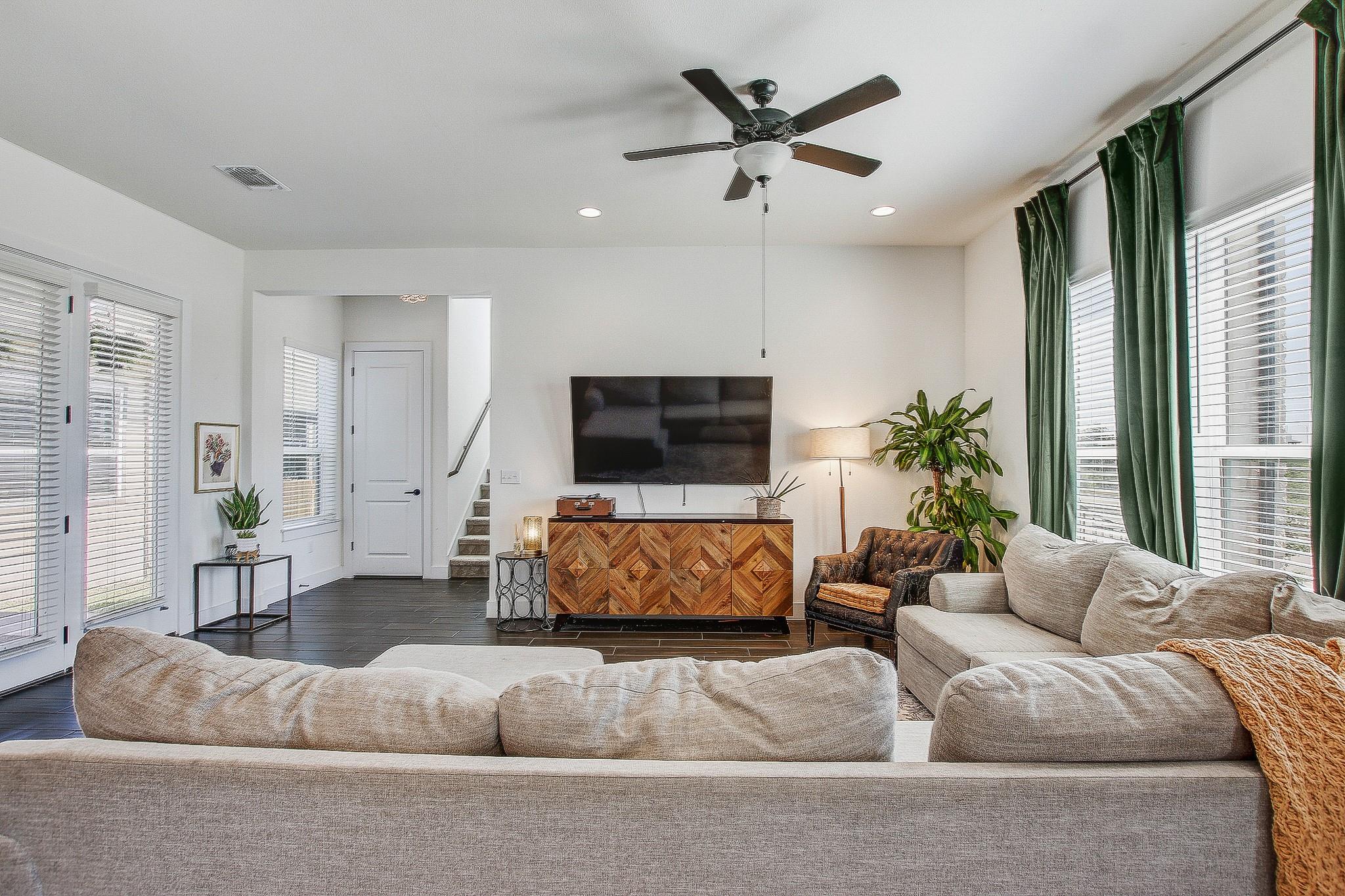 9208 Apogee Blvd Property Photo 8