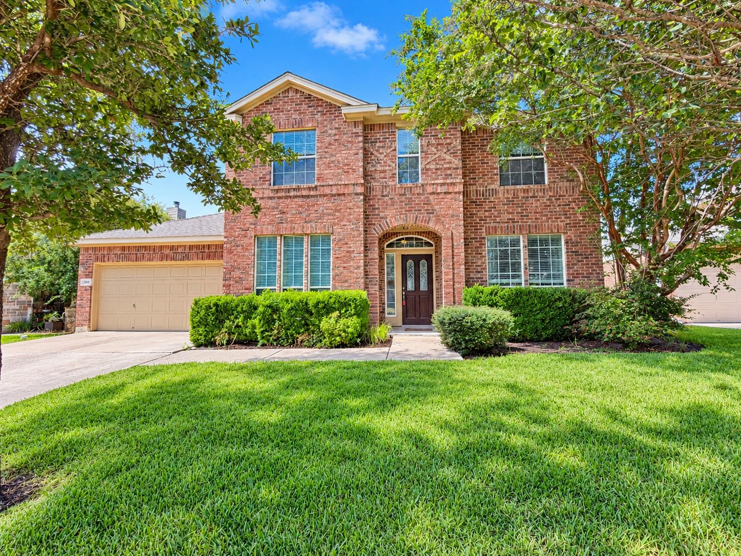 906 Mesquite Hollow Pl Property Photo 1