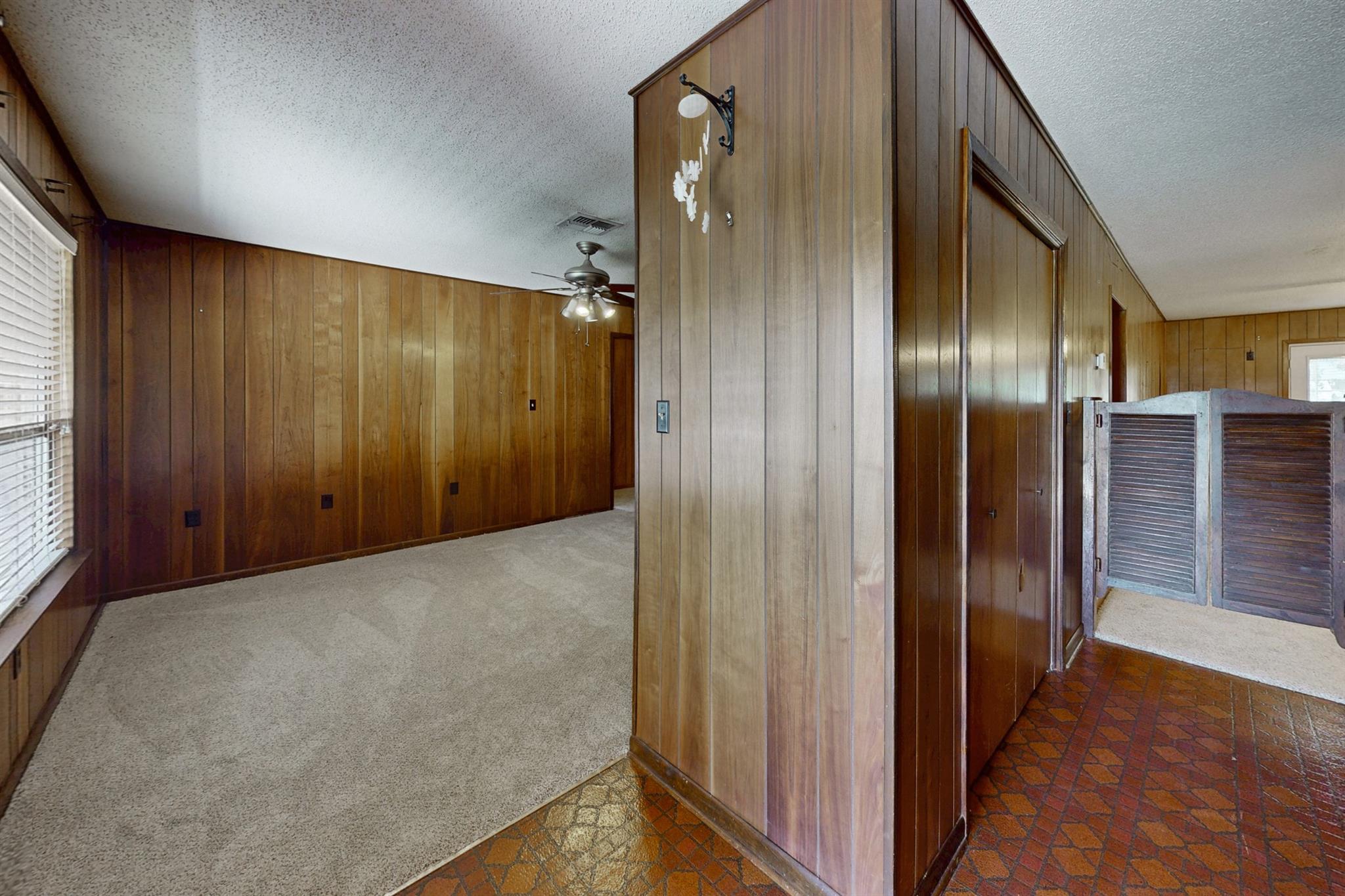 150 Rosa Lee Ln Property Photo 2