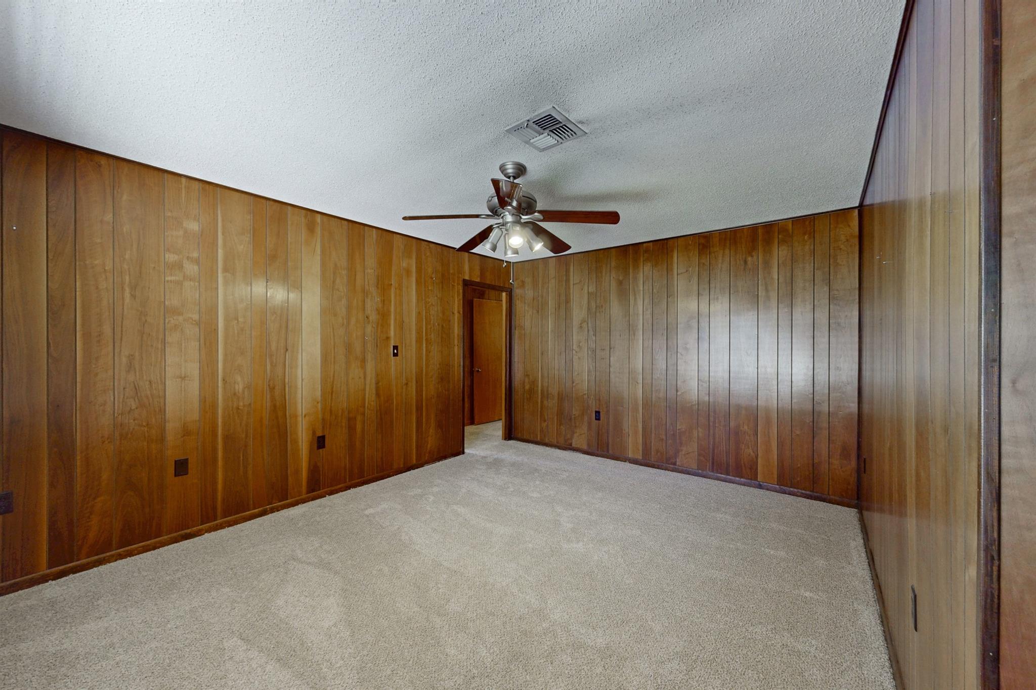 150 Rosa Lee Ln Property Photo 3
