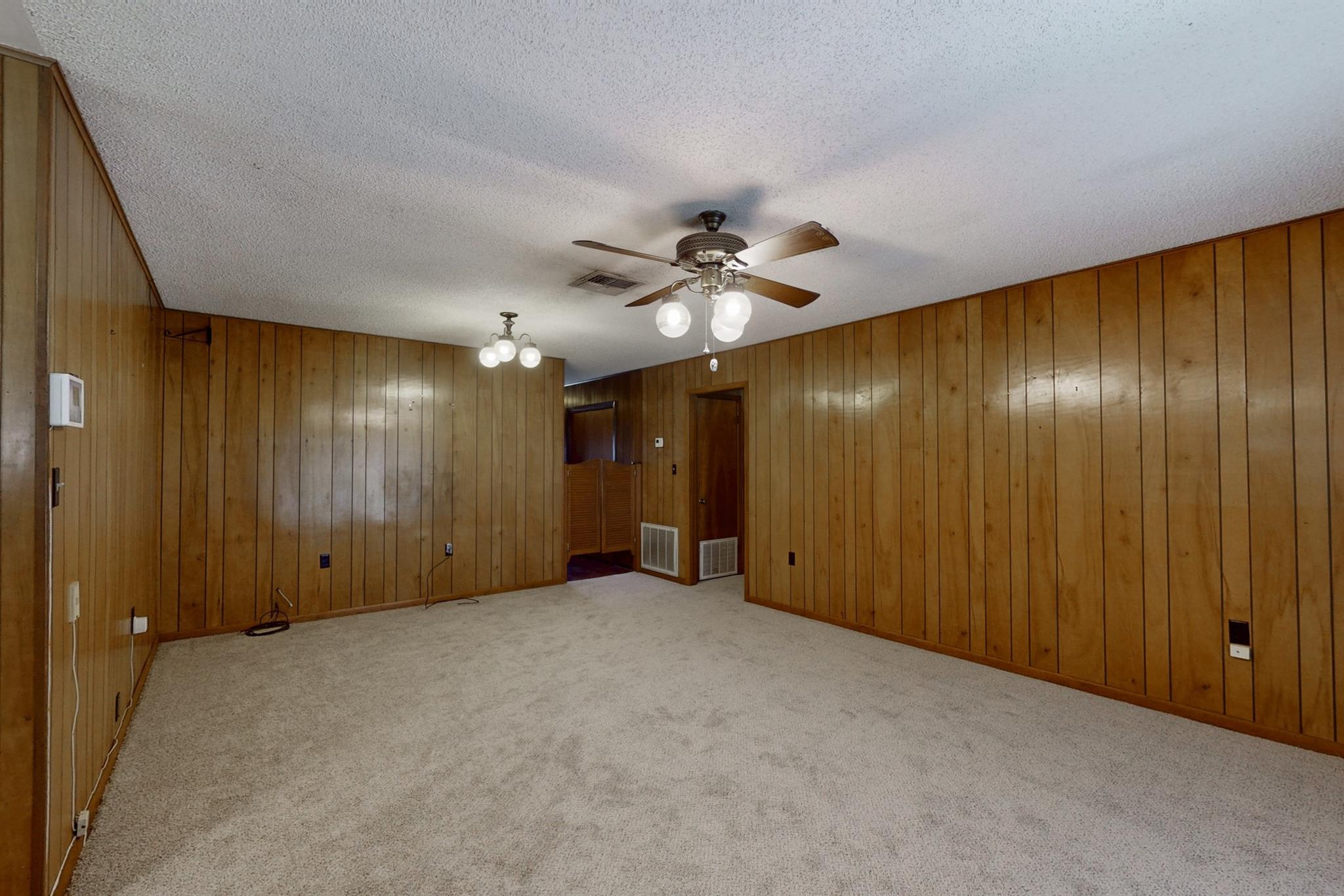 150 Rosa Lee Ln Property Photo 6
