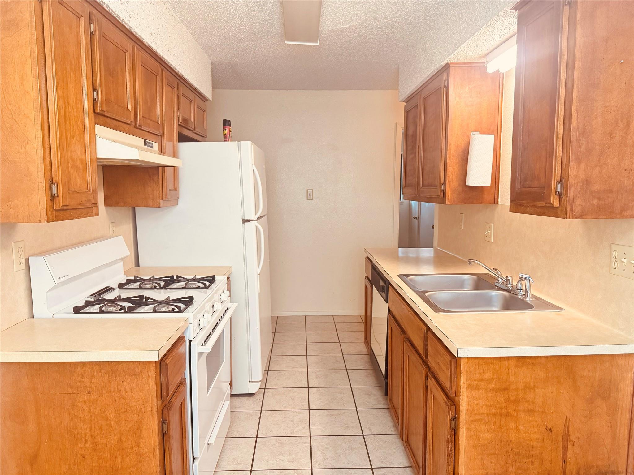 12810 E Hymeadow Dr A Property Photo 4