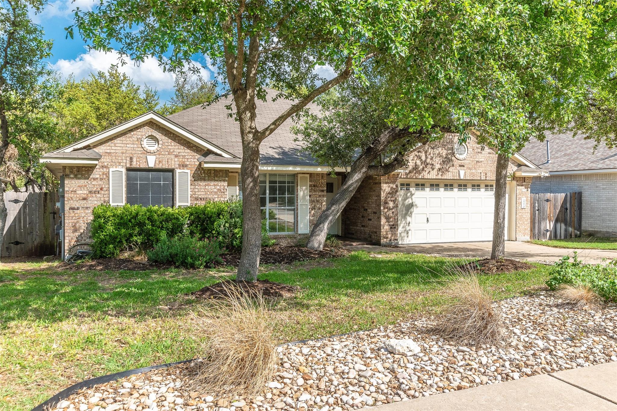 2210 Zoa Dr Property Photo