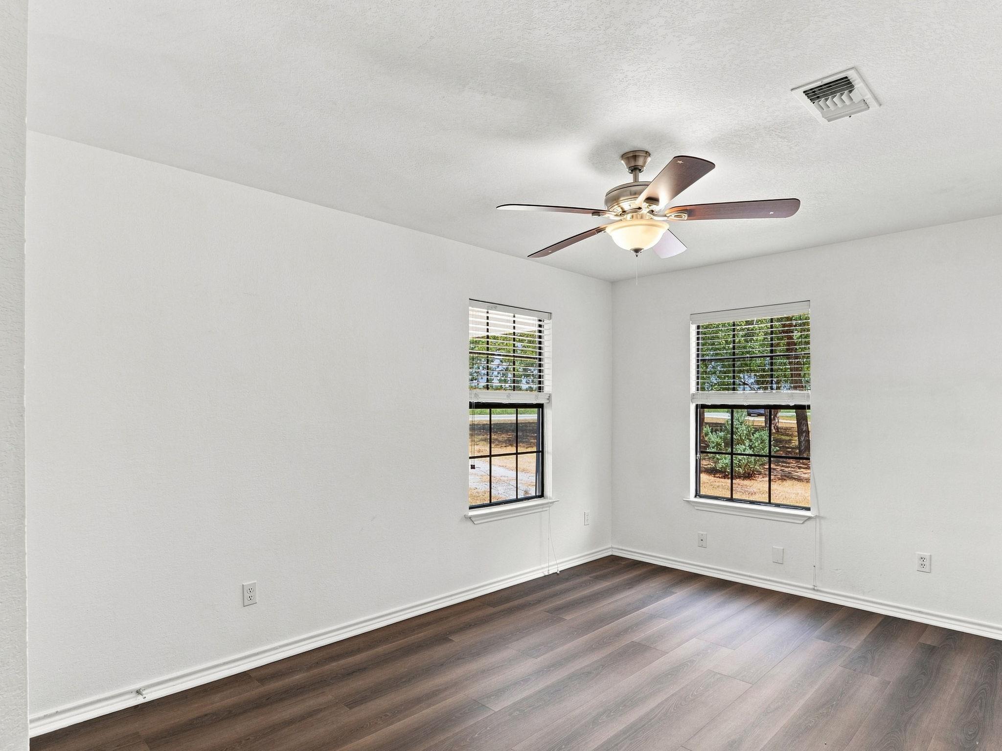 1303 Lovers Ln Property Photo 17
